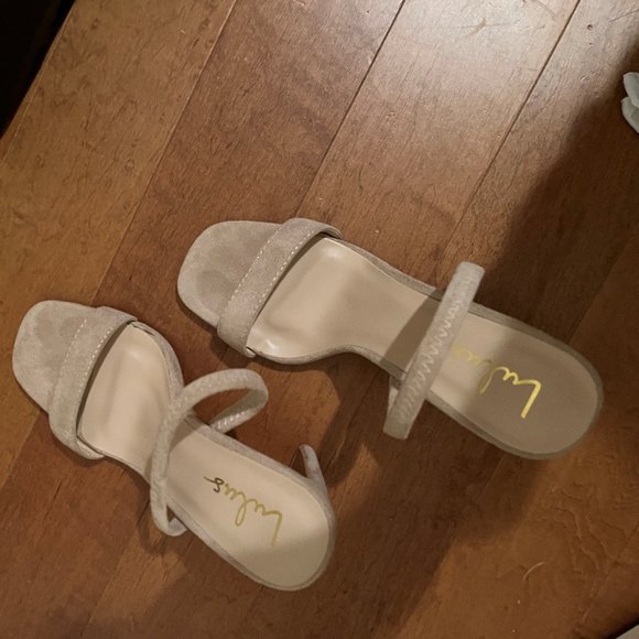 Lona Suede Light Nude High Heel - Picture 4 of 6